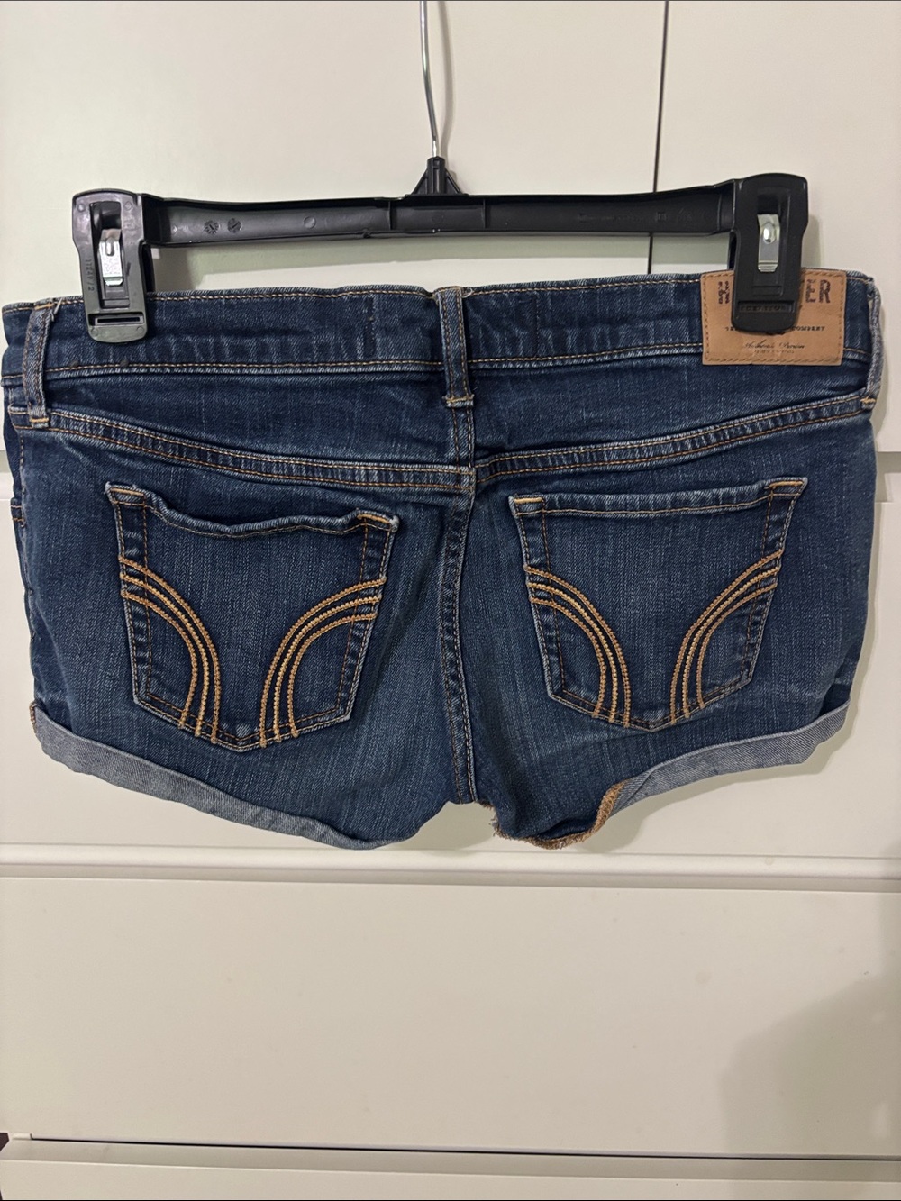 Hollister Women's Dark Wash Denim Cuffed Jean Shorts - Picture 2 of 3